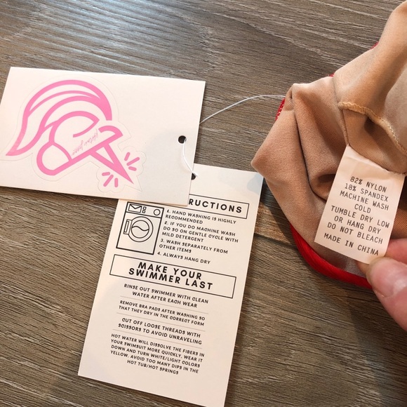 Kortni Jeane Waffled Maroon Skirted One Piece Swimsuit NWT Size Large - Picture 6 of 8